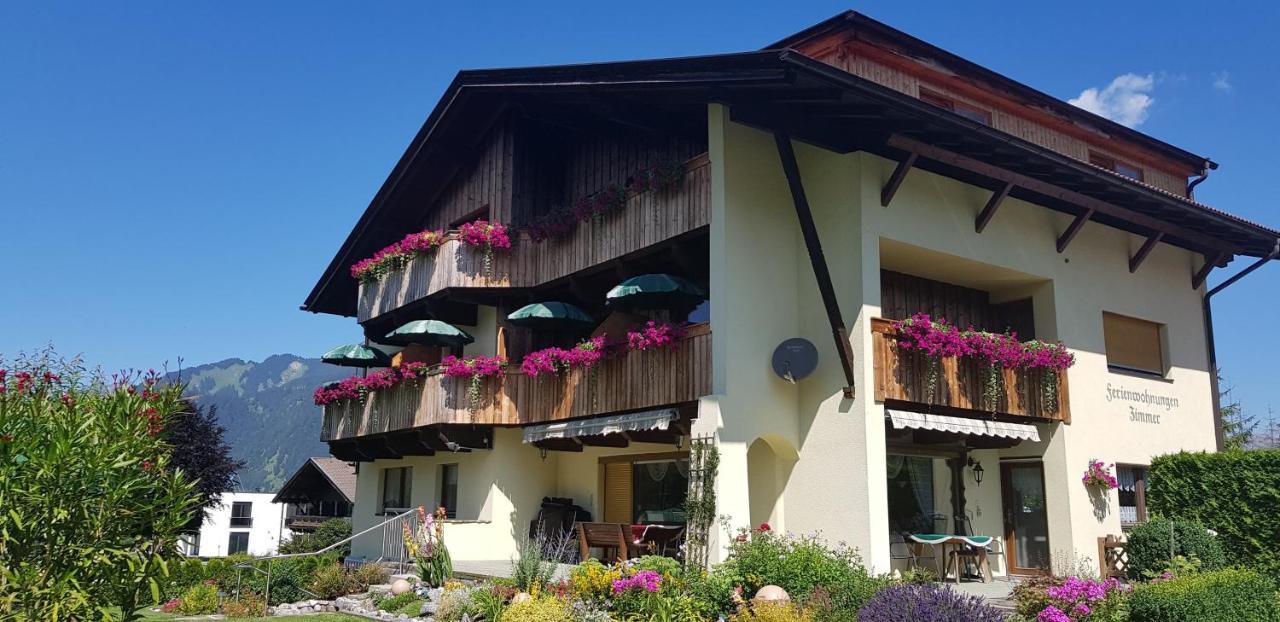 Gaestehaus Schoeneweiss Ehrwald Luaran gambar