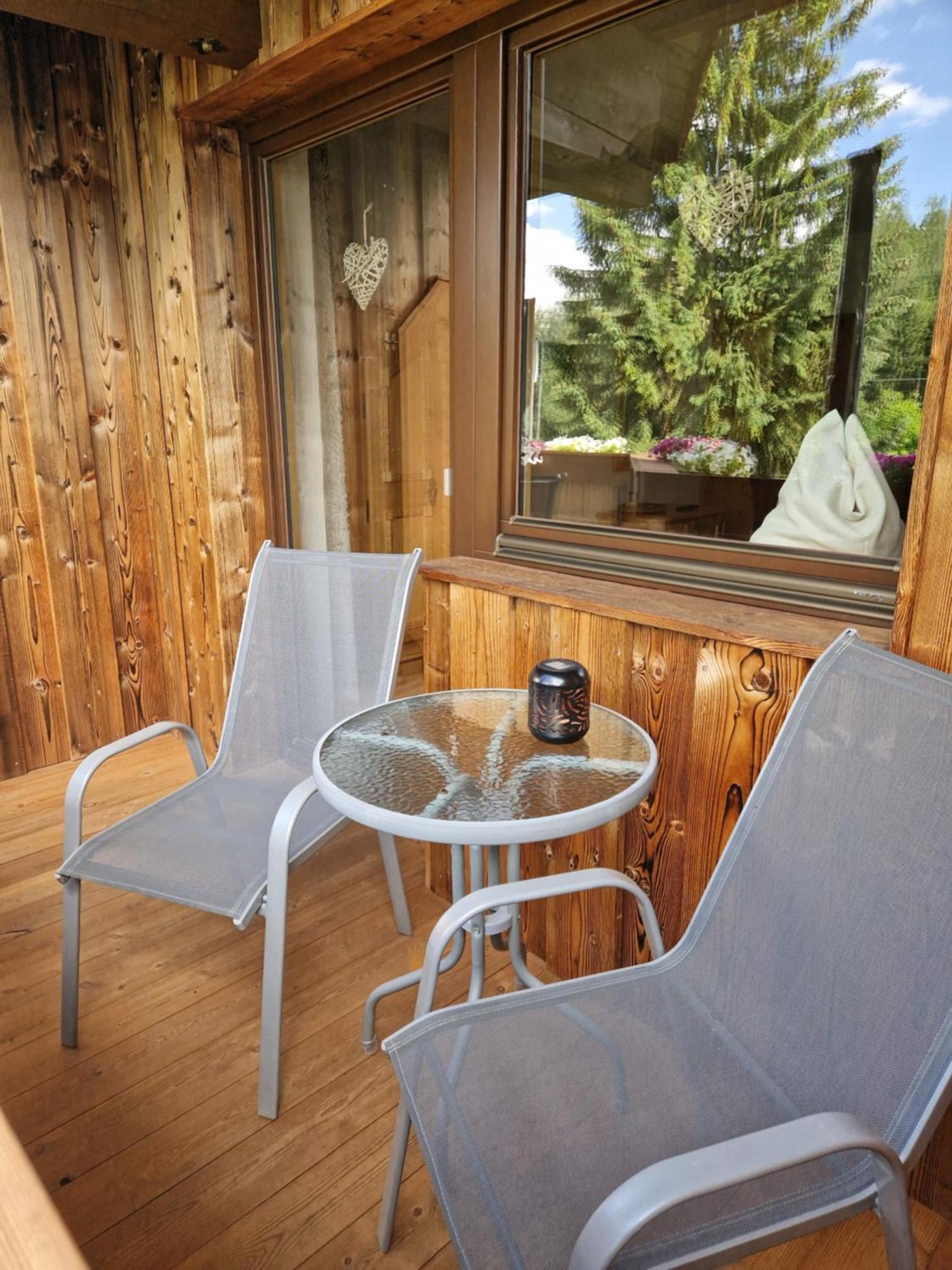 Gaestehaus Schoeneweiss Ehrwald Luaran gambar