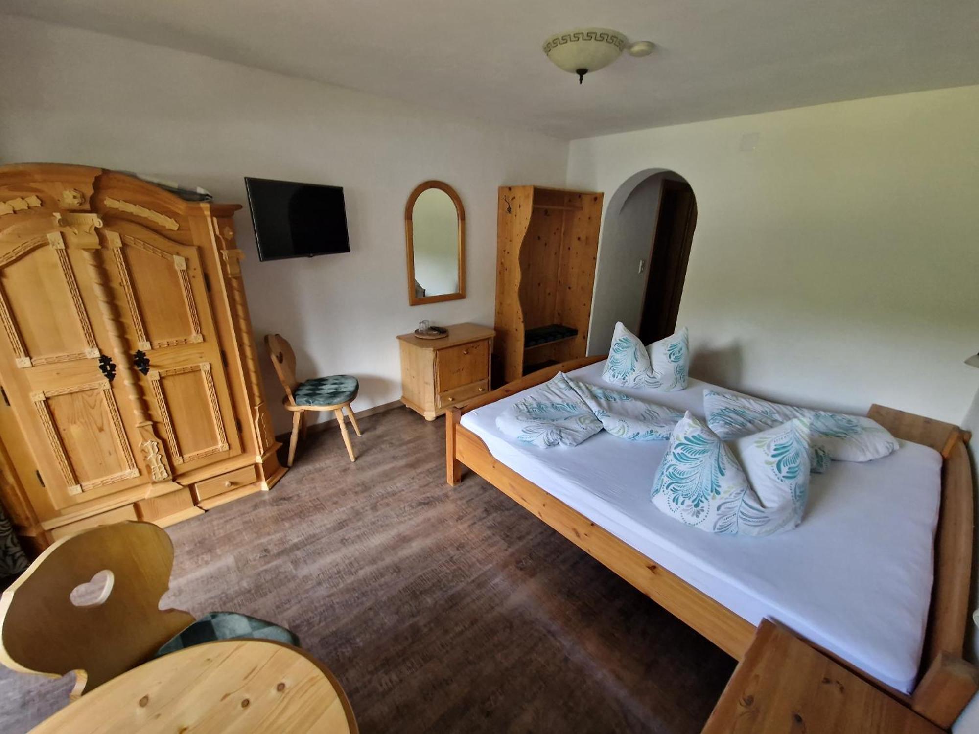 Gaestehaus Schoeneweiss Ehrwald Luaran gambar